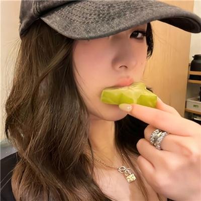 10号舱里的女人